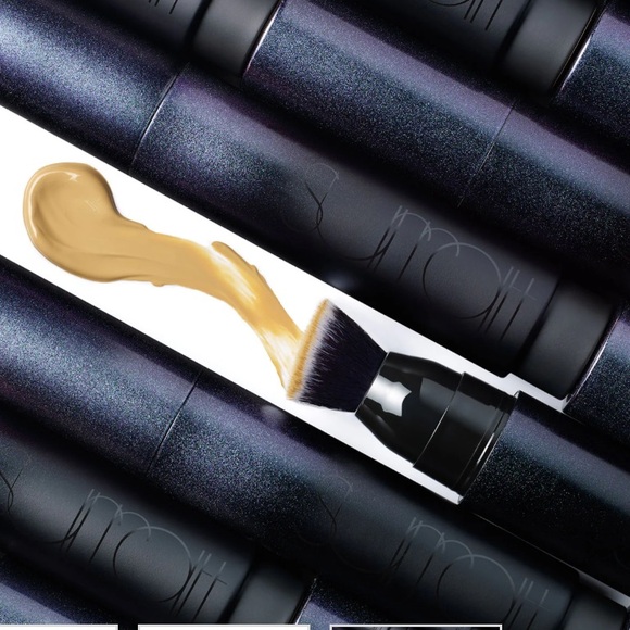 SURREAL SKIN™ FOUNDATION WAND color 6.5 medium beige - Picture 5 of 8